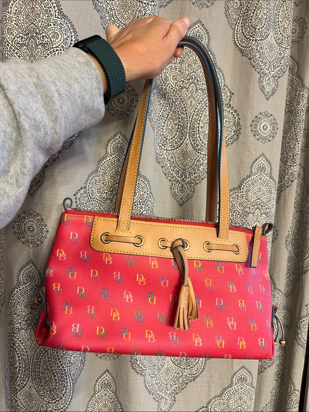 Pink Dooney & Bourke shoulder purse with Tan Trim Y2K